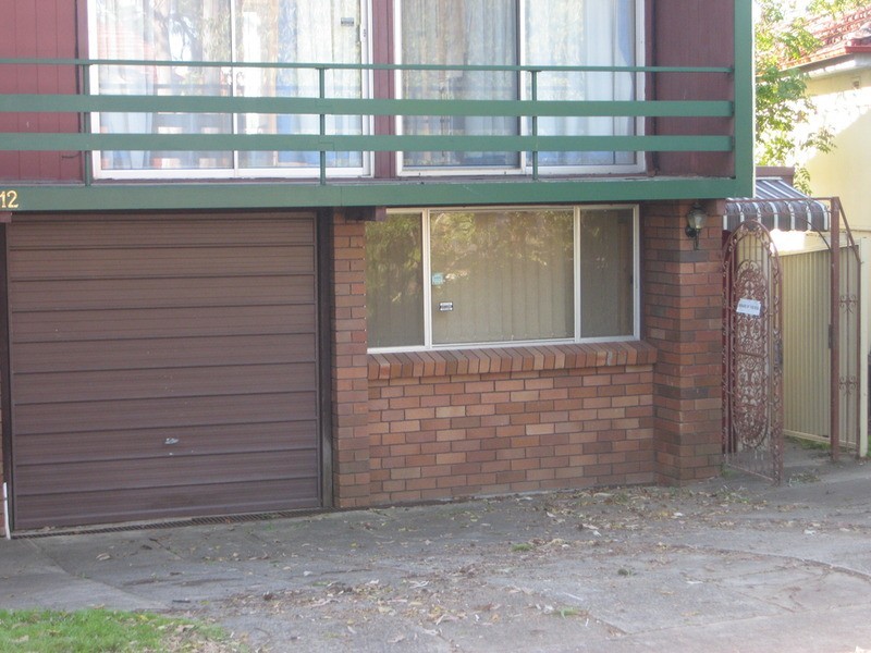 Flat/12  Woodburn Avenue, Panania NSW 2213
