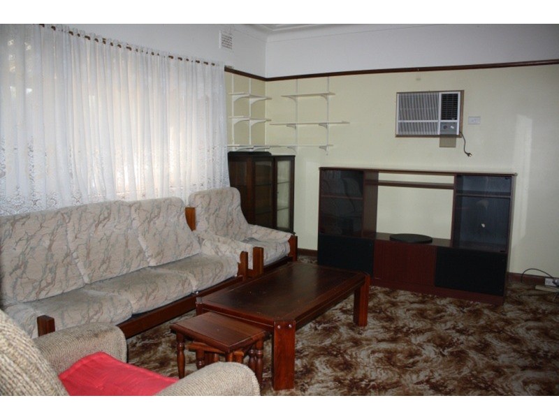 11 Panania Avenue, Panania NSW 2213