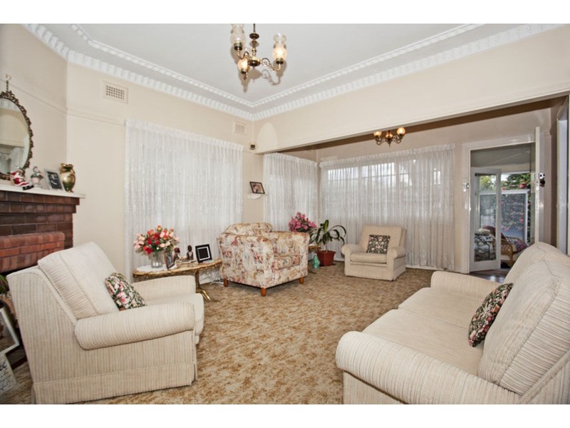 128 Gibson Avenue, Padstow NSW 2211