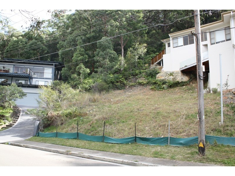 99 Prices Circuit, Woronora NSW 2232