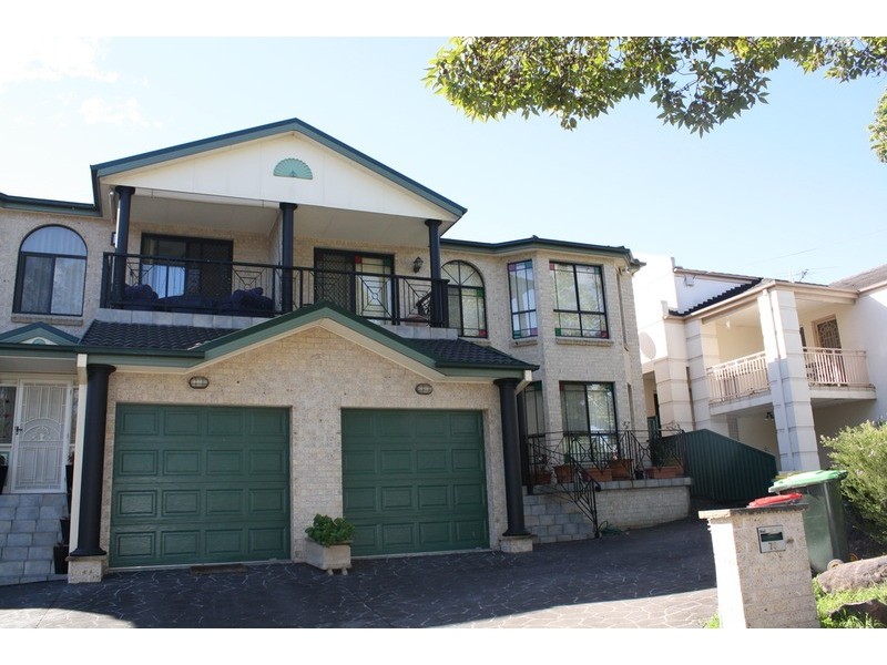 78 Burns Road, Picnic Point NSW 2213