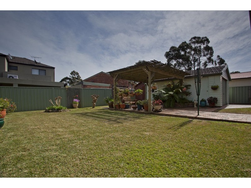 8 Kennedy Street, Panania NSW 2213