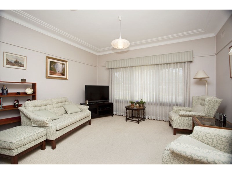 8 Kennedy Street, Panania NSW 2213