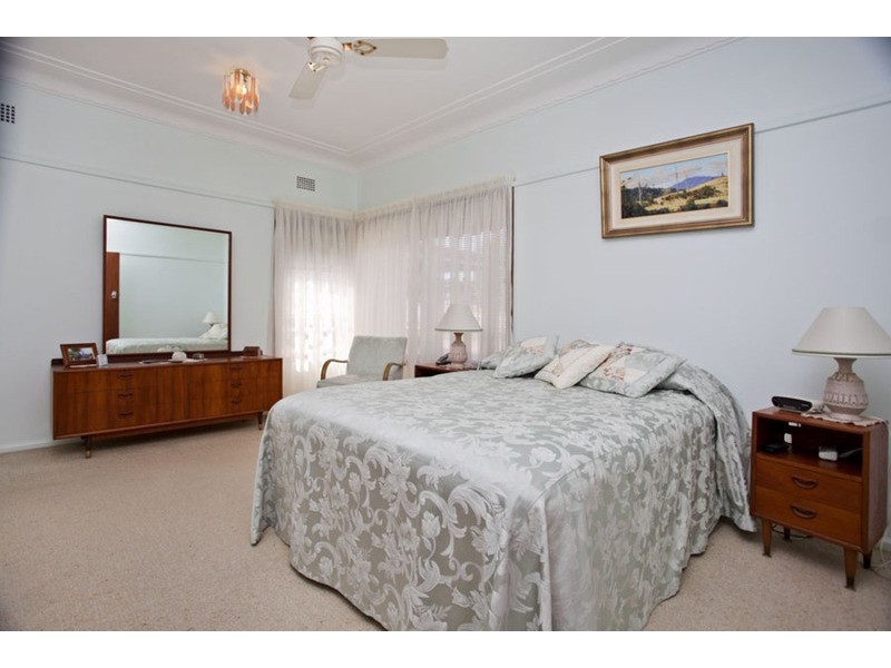 8 Kennedy Street, Panania NSW 2213