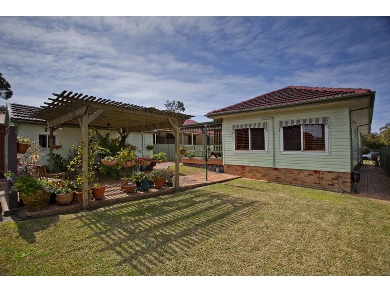 8 Kennedy Street, Panania NSW 2213