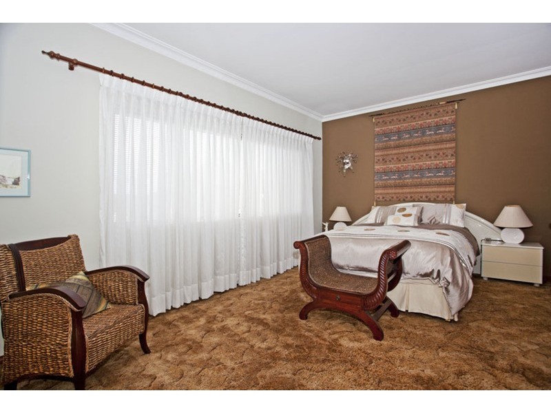 2 Opal Place, Padstow Heights NSW 2211