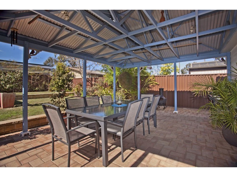 95 Victor Avenue, Picnic Point NSW 2213