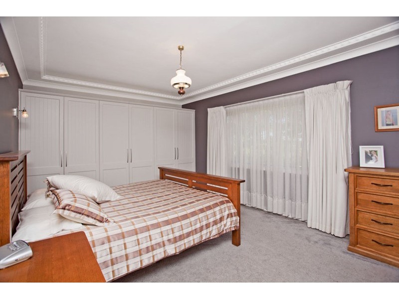 95 Victor Avenue, Picnic Point NSW 2213