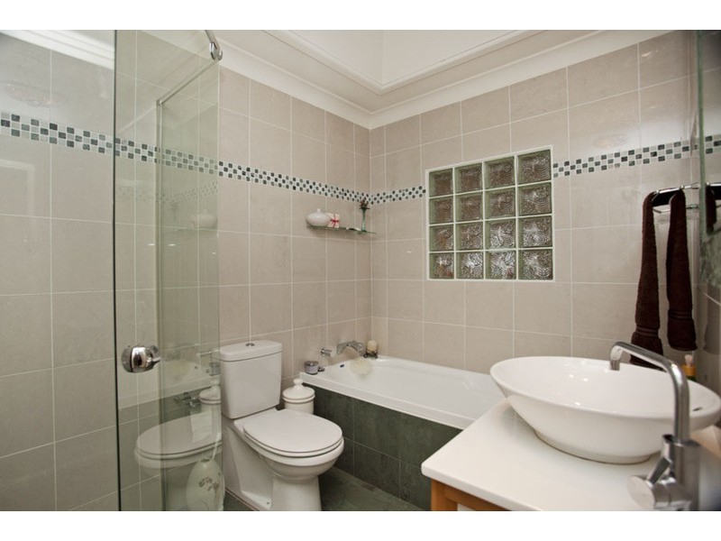 16 Dernancourt Parade, Milperra NSW 2214