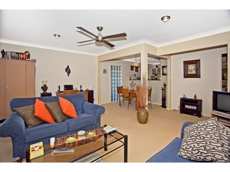 16 Dernancourt Parade, Milperra NSW 2214