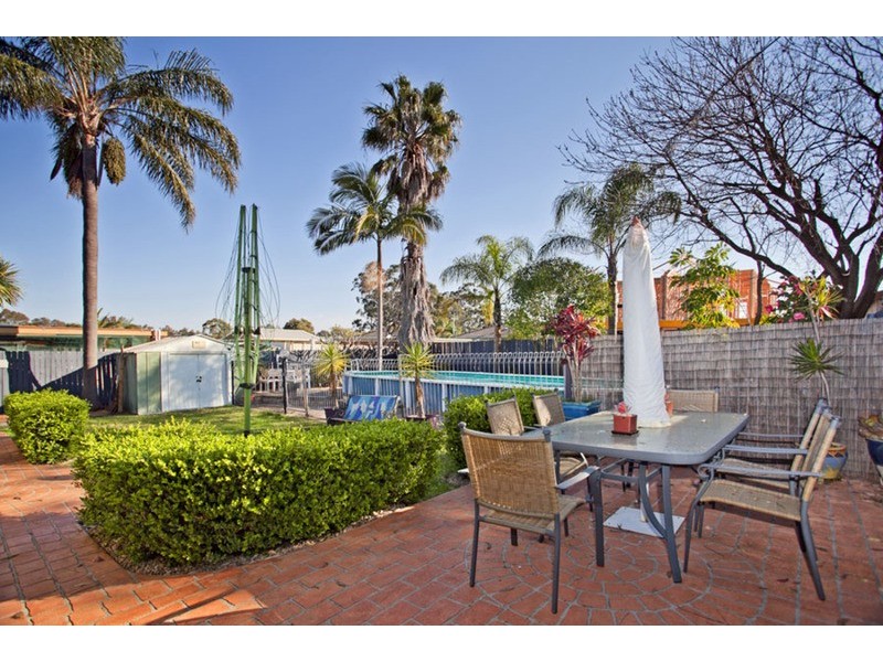 16 Dernancourt Parade, Milperra NSW 2214