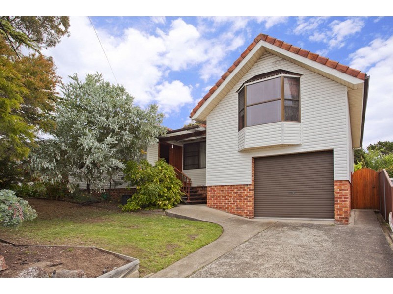 5 Lorraine Avenue, Padstow Heights NSW 2211