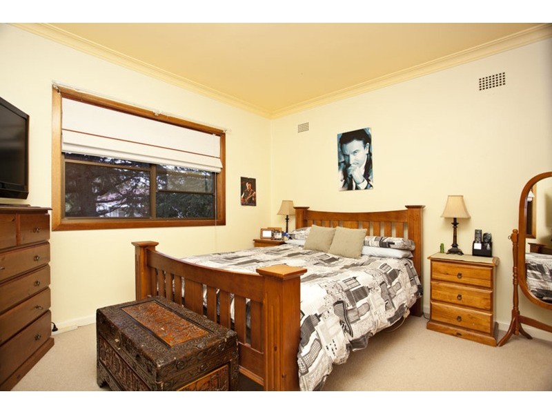 5 Lorraine Avenue, Padstow Heights NSW 2211