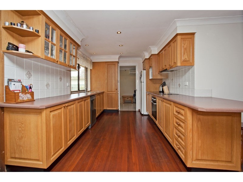 7 Doris Street, Picnic Point NSW 2213