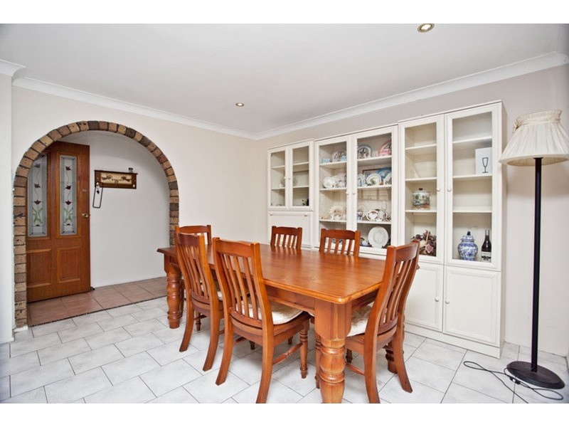 7 Doris Street, Picnic Point NSW 2213