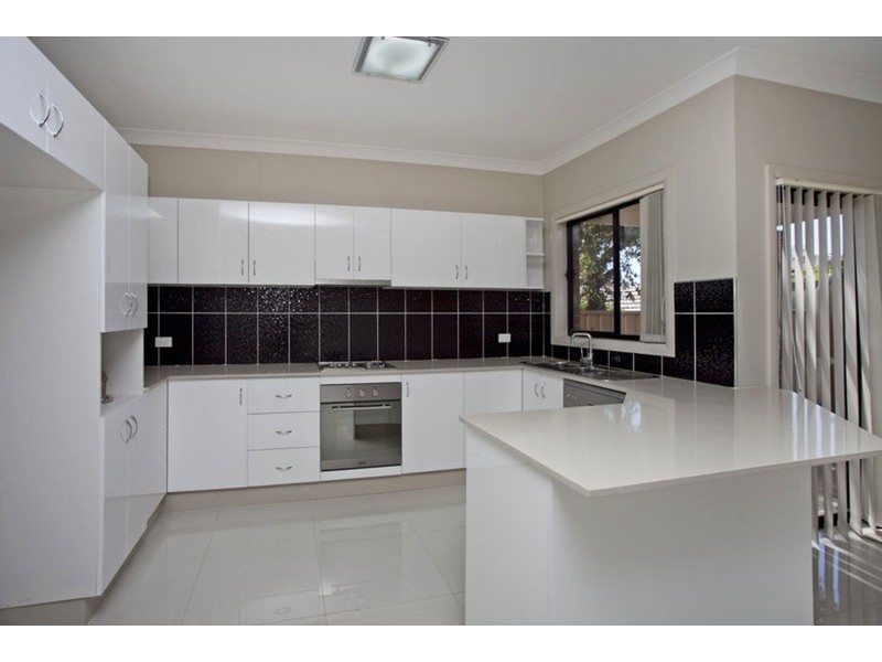 16d Sphinx Avenue, Padstow NSW 2211