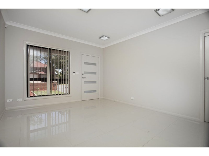16d Sphinx Avenue, Padstow NSW 2211
