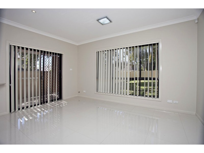16d Sphinx Avenue, Padstow NSW 2211