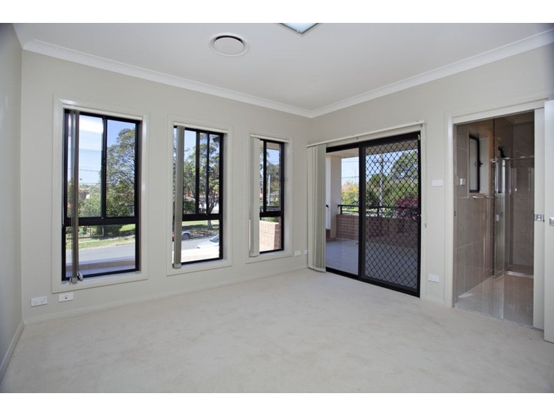 16d Sphinx Avenue, Padstow NSW 2211