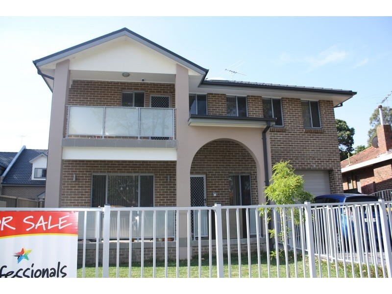 1/23 Montgomery Avenue, Revesby NSW 2212