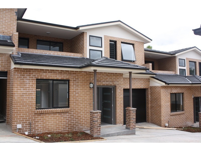 1,2,3,4,6/1 Ikara Crescent, Moorebank NSW 2170