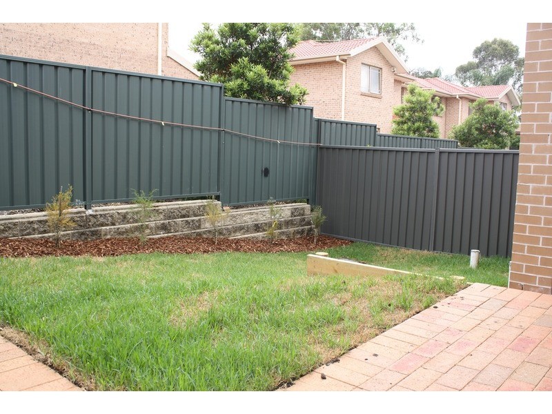 1,2,3,4,6/1 Ikara Crescent, Moorebank NSW 2170