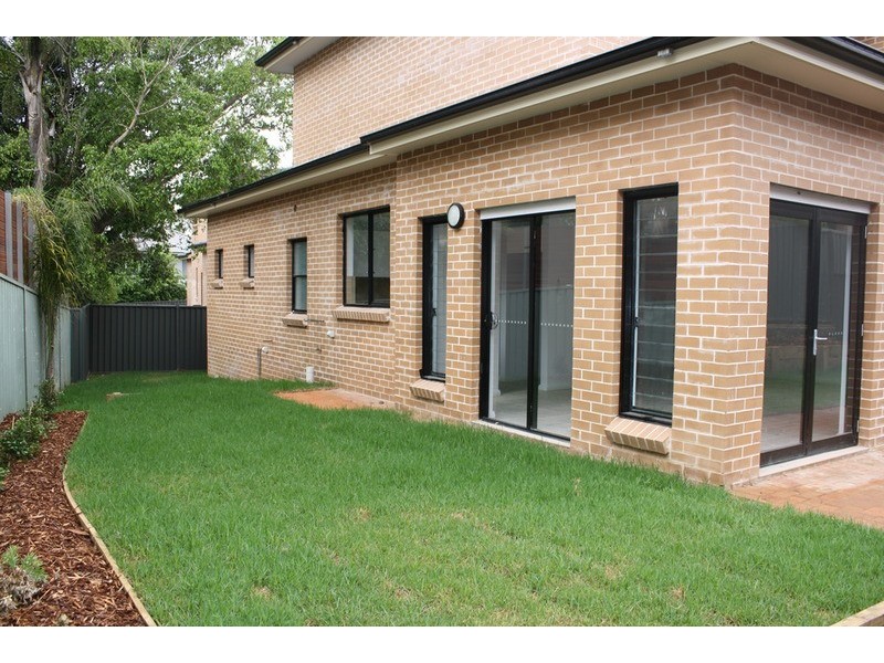 1,2,3,4,6/1 Ikara Crescent, Moorebank NSW 2170
