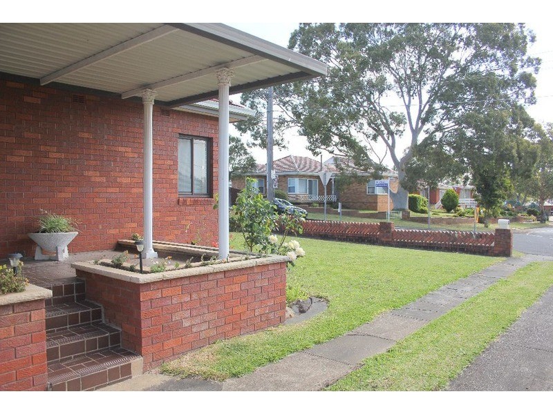 7 Woodburn Avenue, Panania NSW 2213