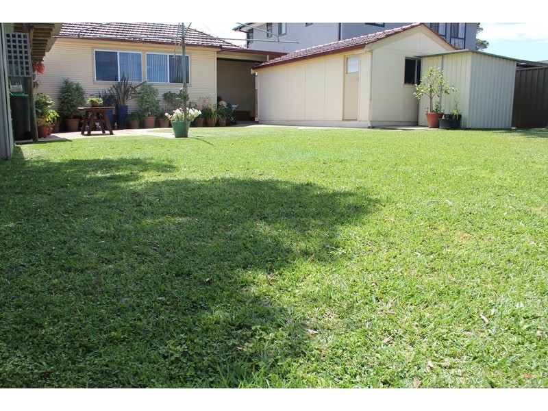 18 Ellesmere Street, Panania NSW 2213