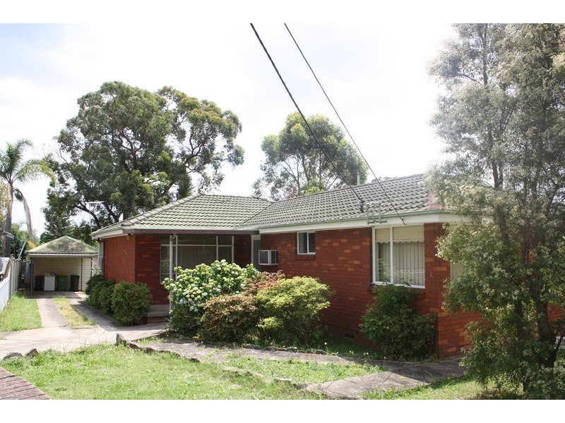 2 Leighdon Street, Bass Hill NSW 2197