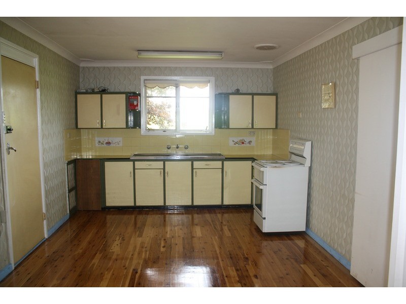 2 Leighdon Street, Bass Hill NSW 2197