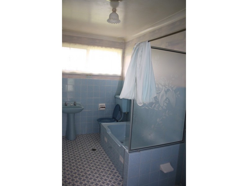 2 Leighdon Street, Bass Hill NSW 2197