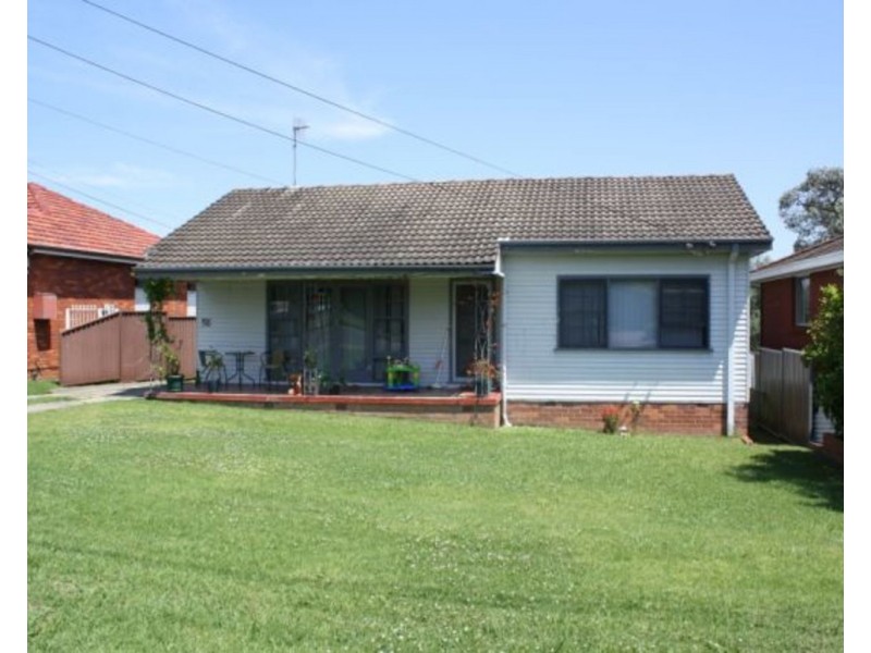 38 Gowlland Parade, Panania NSW 2213