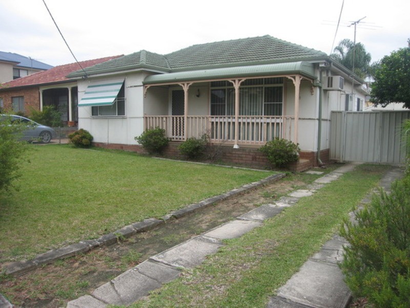 18 Ada Avenue, Padstow NSW 2211