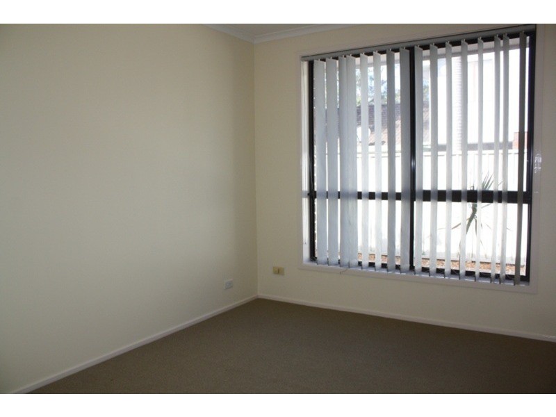 911a Henry Lawson Drive, Picnic Point NSW 2213