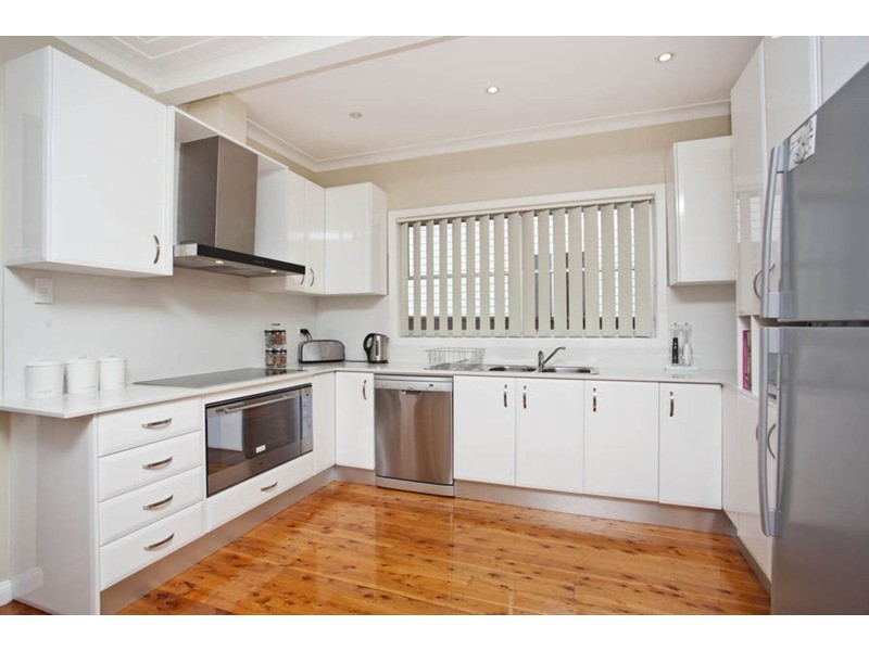 33 Rowland Street, Revesby NSW 2212