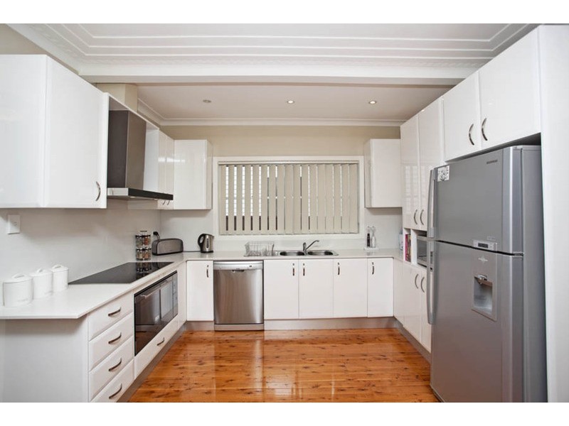 33 Rowland Street, Revesby NSW 2212