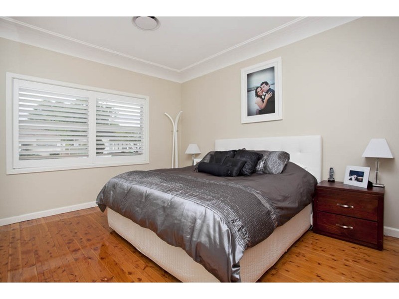 33 Rowland Street, Revesby NSW 2212