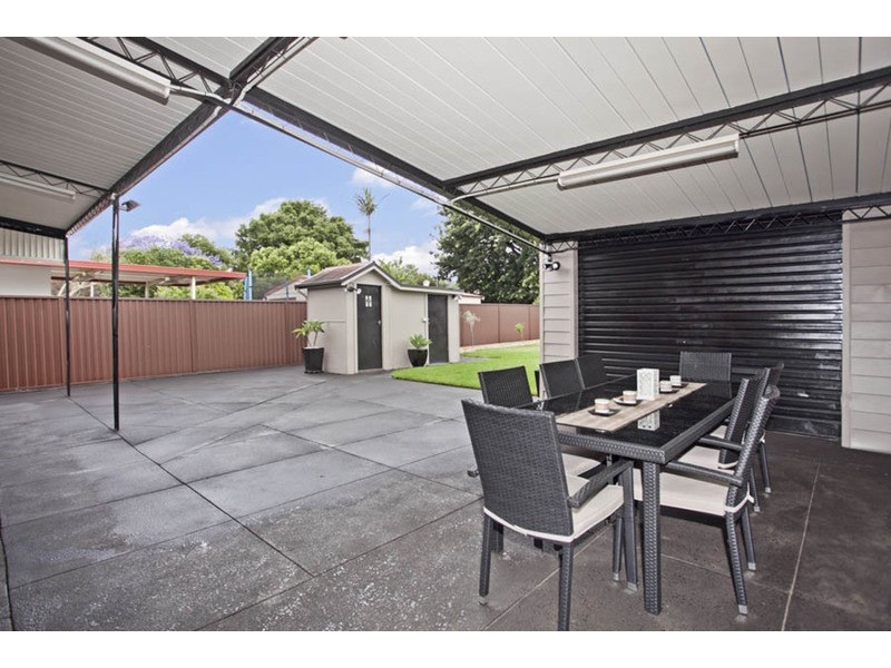 33 Rowland Street, Revesby NSW 2212