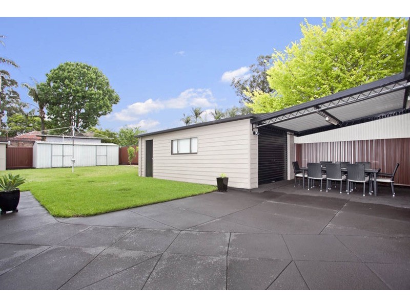 33 Rowland Street, Revesby NSW 2212