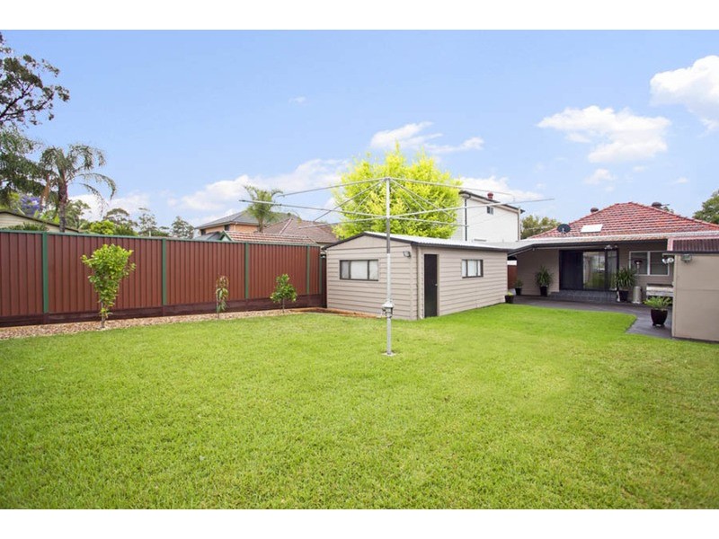 33 Rowland Street, Revesby NSW 2212