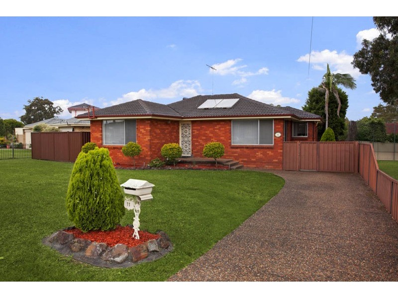 11 Nieuport Avenue, Milperra NSW 2214