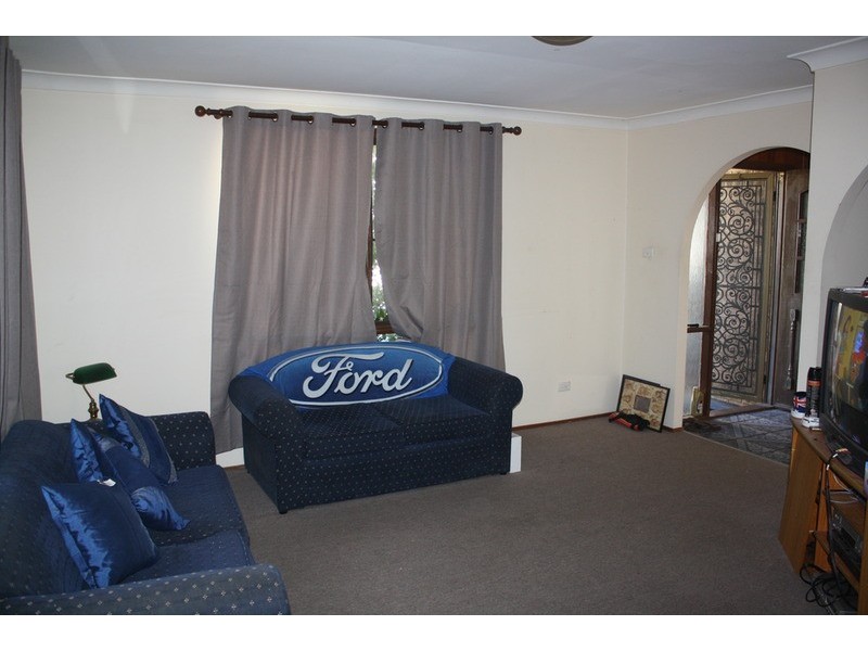 9 Eynham Road, Milperra NSW 2214