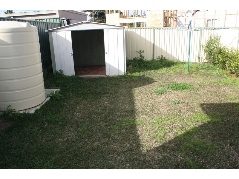 11 Matthews Avenue, East Hills NSW 2213