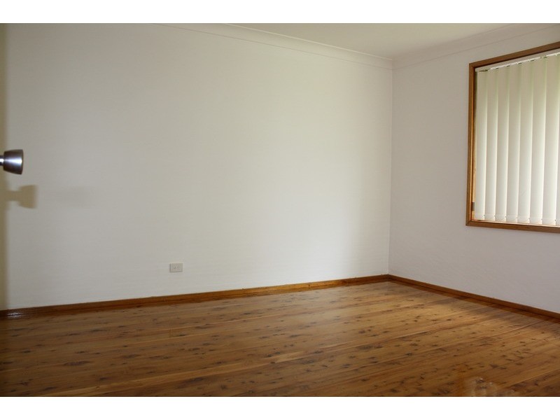 12 Thomas Street, Picnic Point NSW 2213