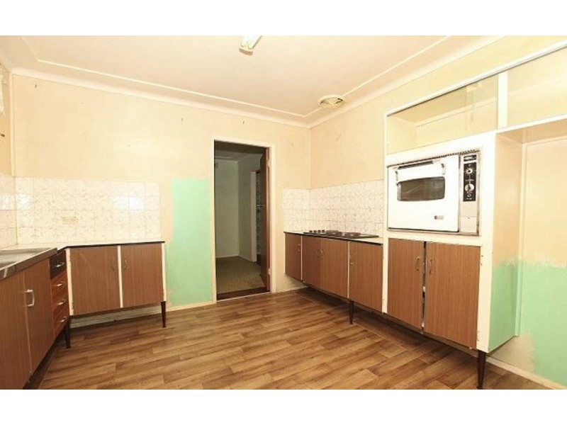 913 Henry Lawson  Drive, Picnic Point NSW 2213