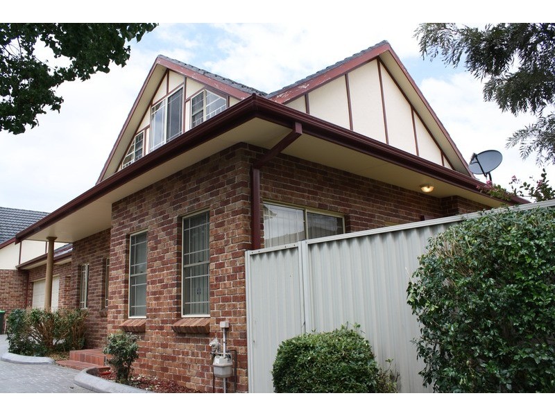 2/97 Ely Street, Revesby NSW 2212