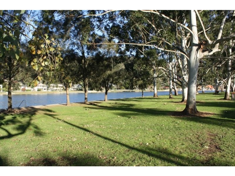 99 Prices Circuit, Woronora NSW 2232