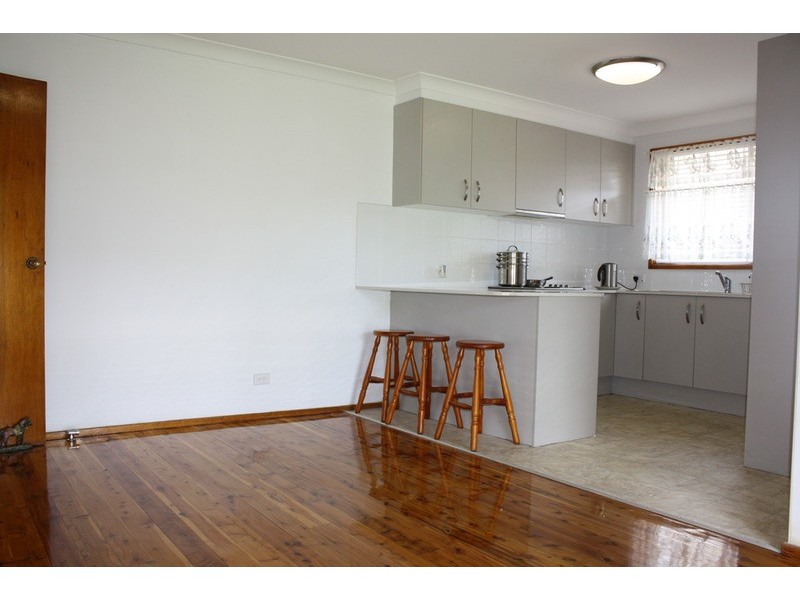 12 Thomas Street, Picnic Point NSW 2213