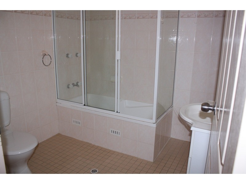 3/68-70 Reynolds Avenue, Bankstown NSW 2200